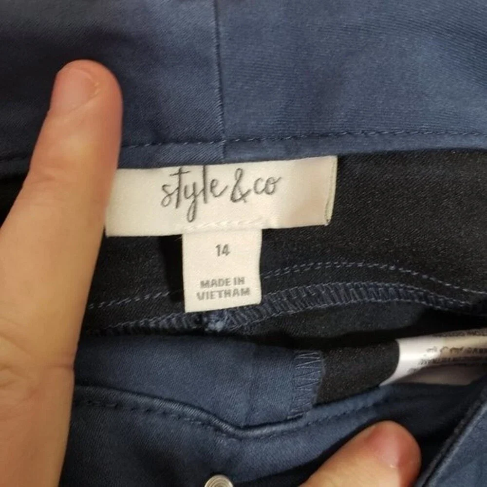 Style & Co Blue Mid Rise Skinny Leg Pant Size 14 (AL) - Picture 3 of 8